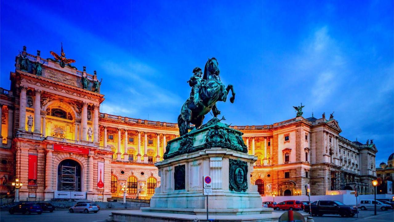 Family Deluxe A Stone Throw From The City Centre And Danube Wina Bagian luar foto