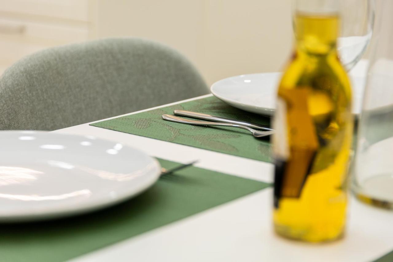 Family Deluxe A Stone Throw From The City Centre And Danube Wina Bagian luar foto